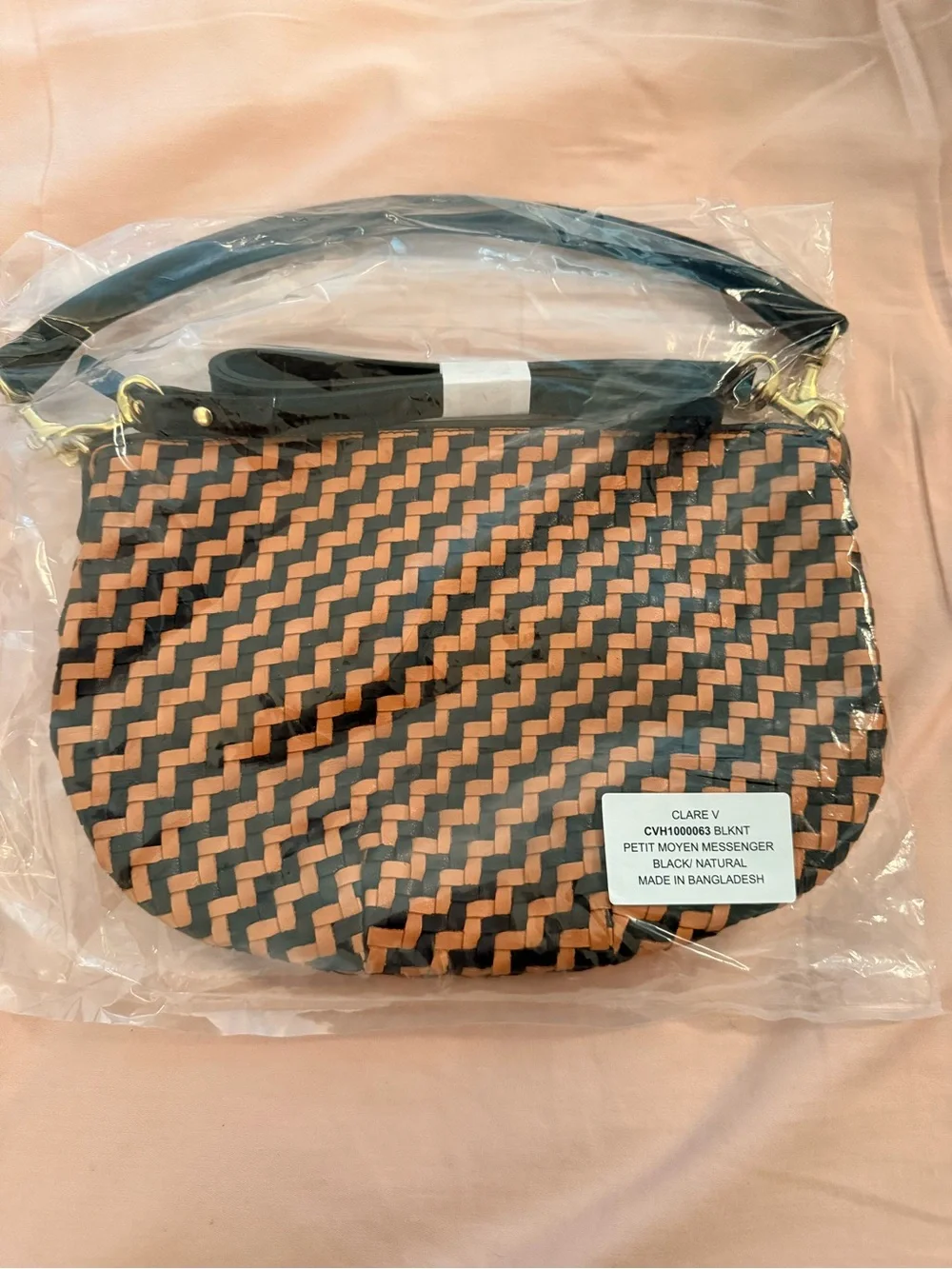 Clare V Petit Moyen Messenger Bag - Picture 2 of 5
